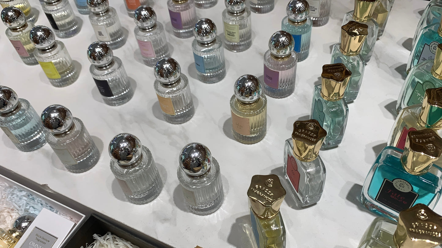 Perfume/Fragrance Verified Guangzhou Supplier contacts. Talk to a Guangzhou wholesale supplier directly | download now