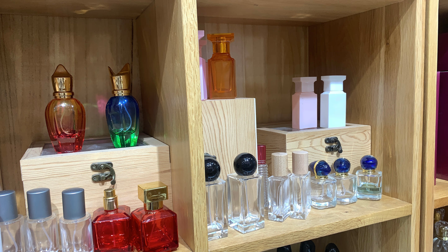 Perfume/Fragrance Verified Guangzhou Supplier contacts. Talk to a Guangzhou wholesale supplier directly | download now