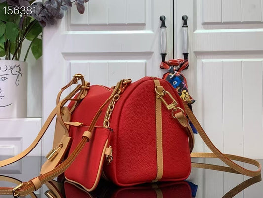 Guangzhou Baiyun Leather Market Supplier Contacts – Handbag Brand Edition | Handbag | Belts| Scarfs| etc