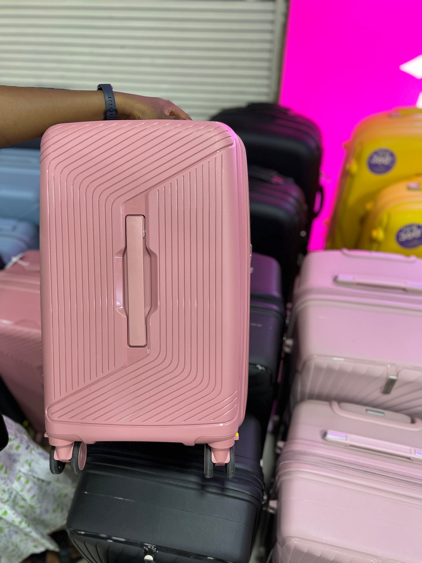 Luggage and travel bags supplier contact